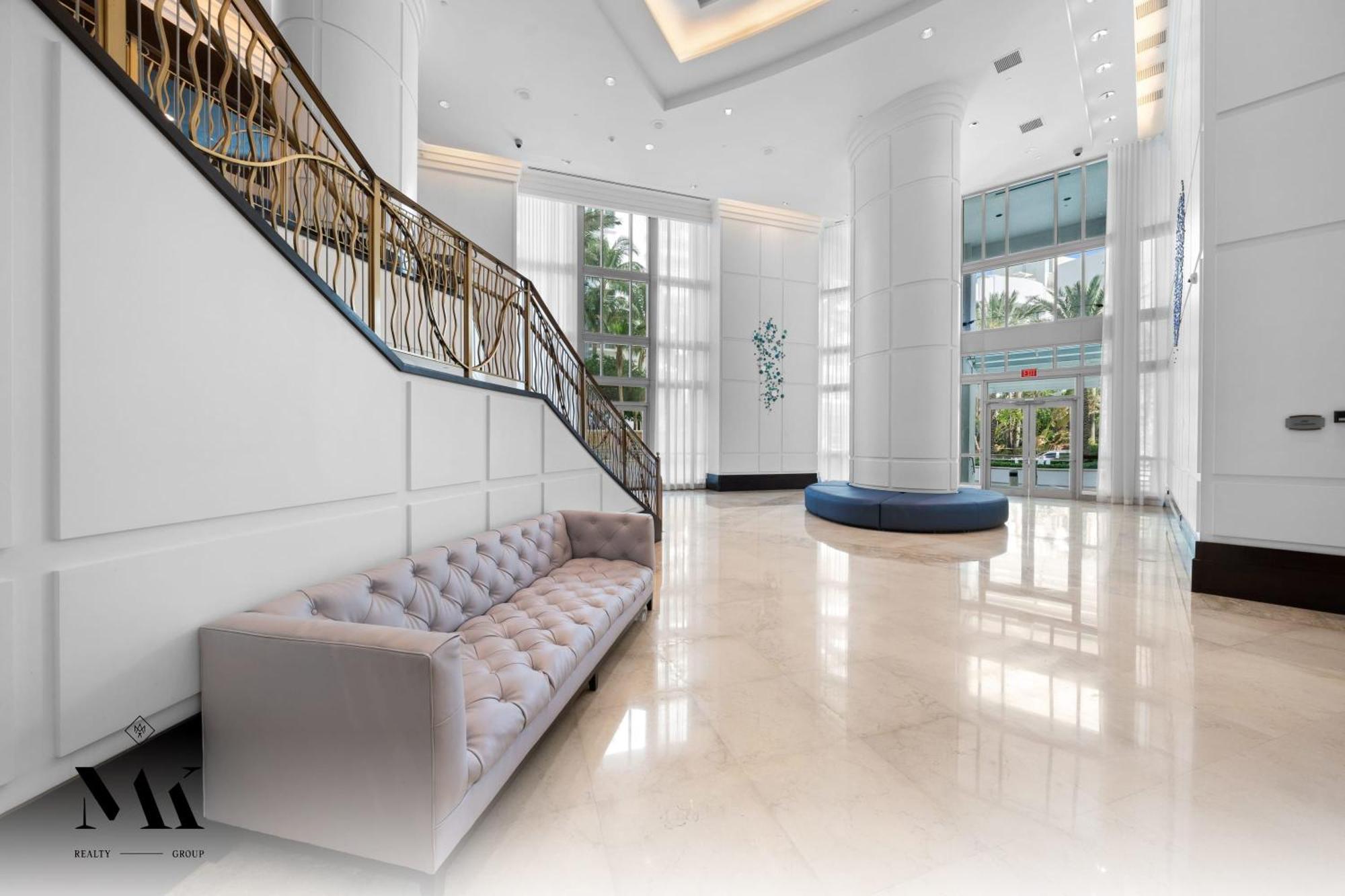 Fontainebleau Resort Balcony W Pool & Ocean View Miami Beach Exterior foto